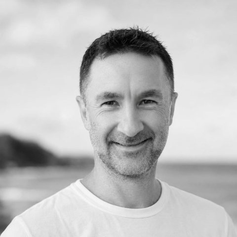 Dr. Alastair MacKinlay